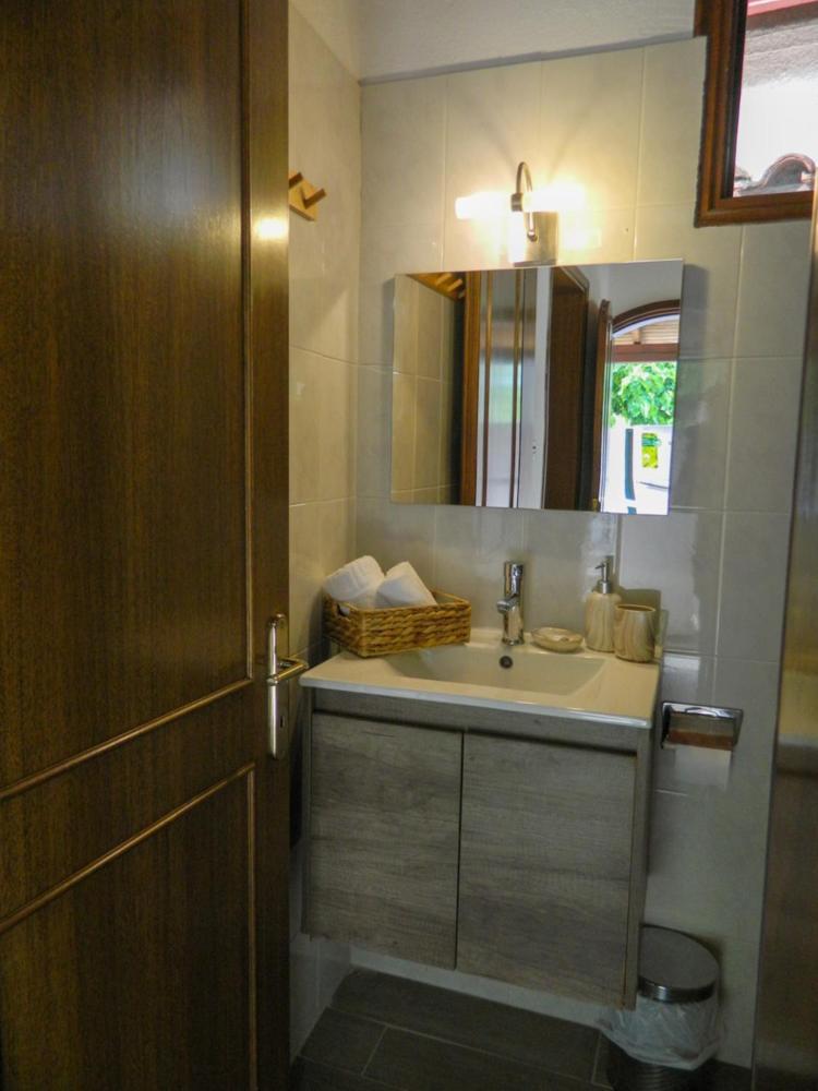 Veny House Villa Паралия Пантелеймонос Екстериор снимка