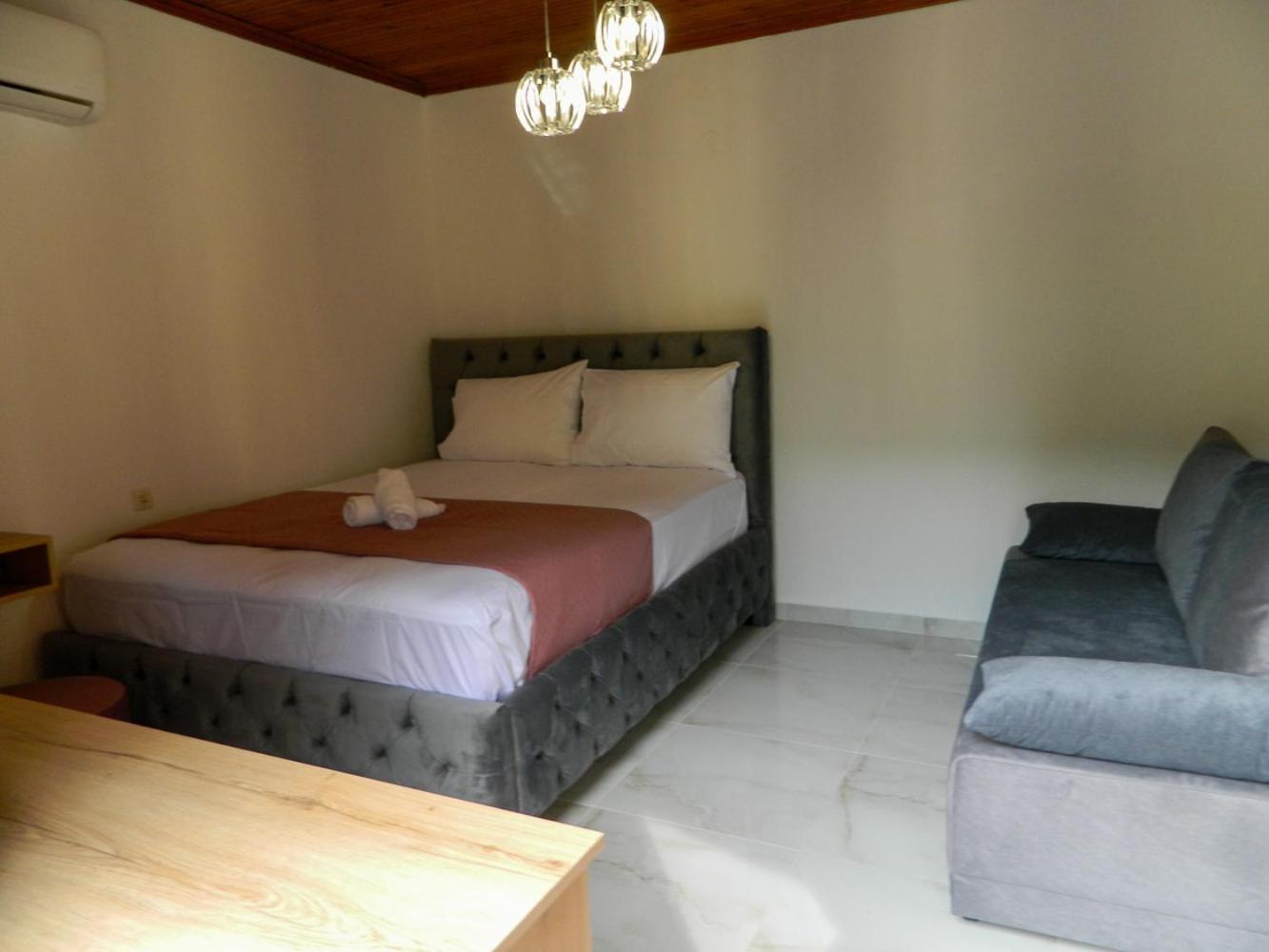 Veny House Villa Паралия Пантелеймонос Екстериор снимка