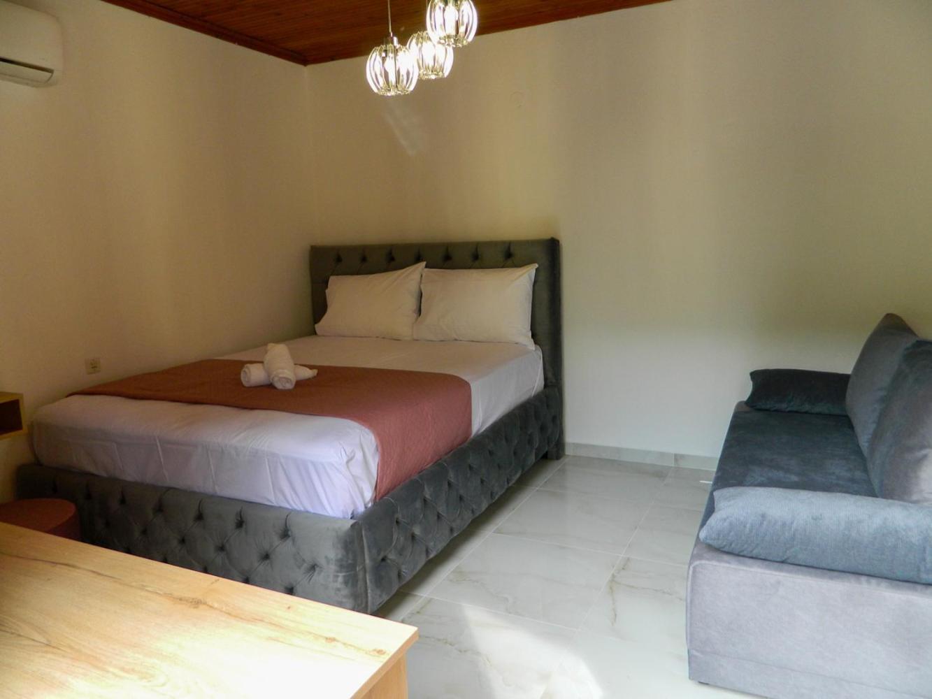 Veny House Villa Паралия Пантелеймонос Екстериор снимка