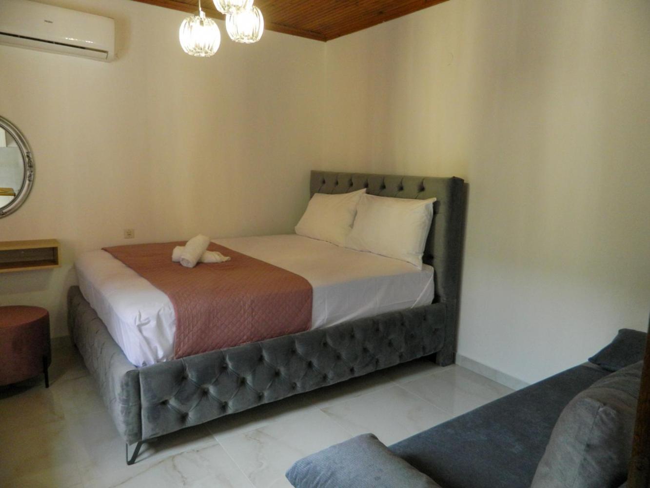 Veny House Villa Паралия Пантелеймонос Екстериор снимка
